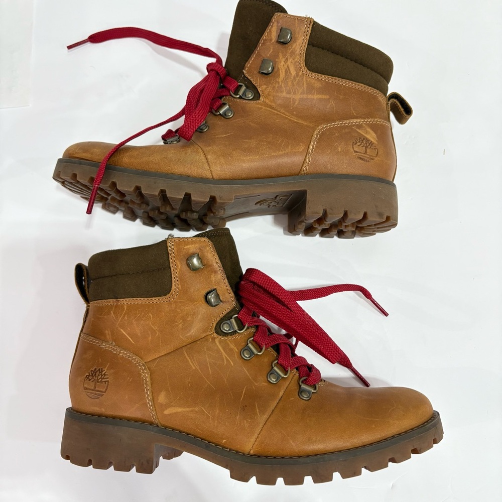 Timberland Women's Ellendale Mid Lace Up Boot
Womens Size 7 Ortholite